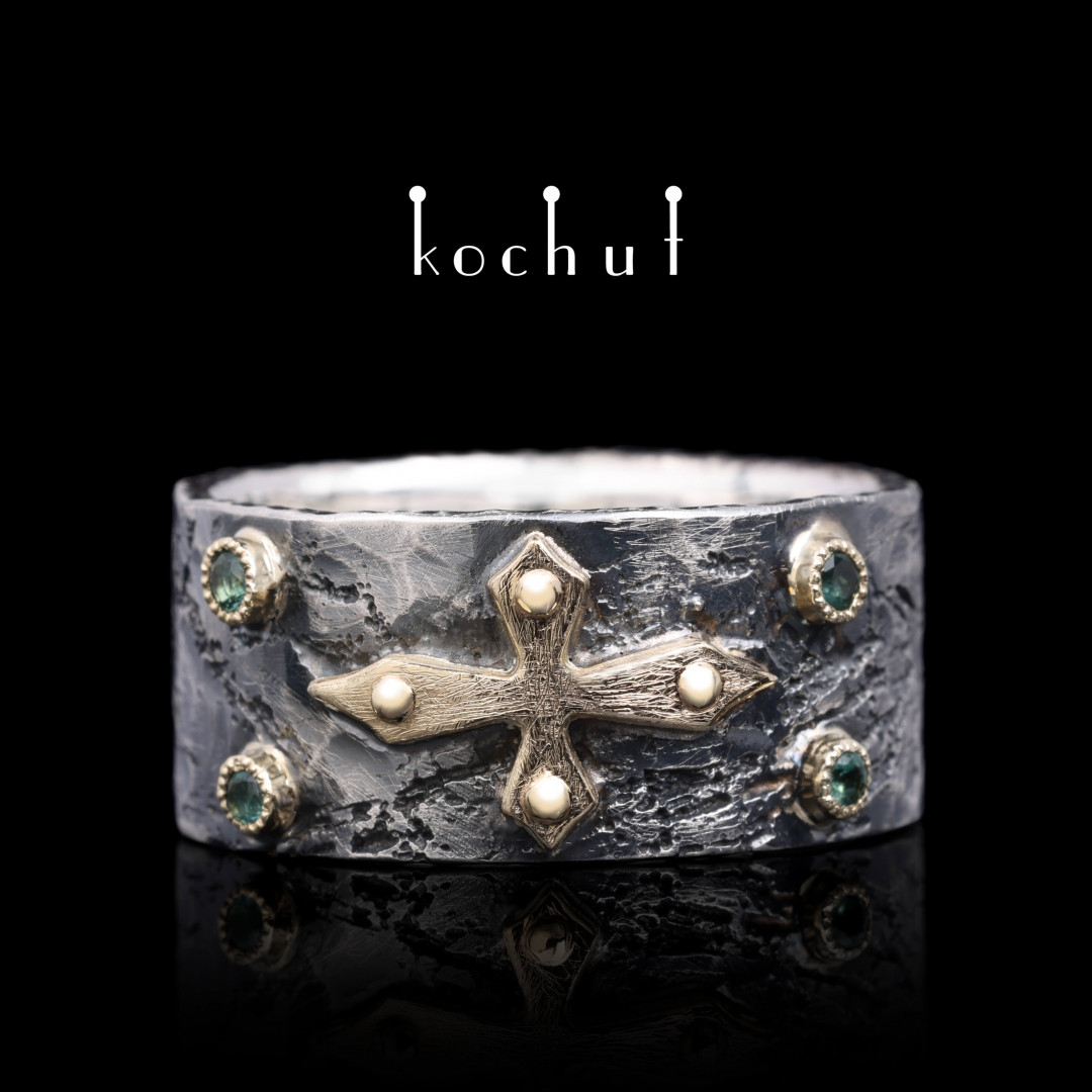Ring «Fortune». Silver, yellow gold, emeralds, oxidized