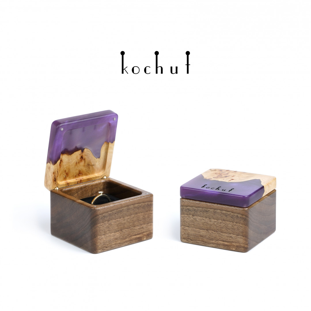 Jewellery box «Quadrum». Walnut, elm, purple epoxy resin