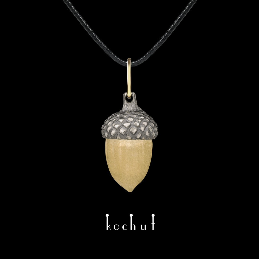 Pendant «Acorn». White, yellow gold, black rhodium