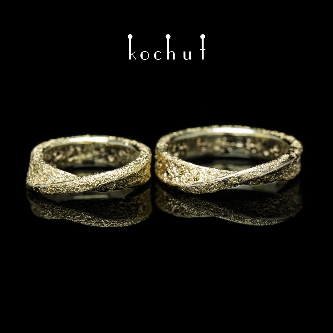 Wedding rings "Celtic ribbon of Mobius". White gold, fusing of yellow gold