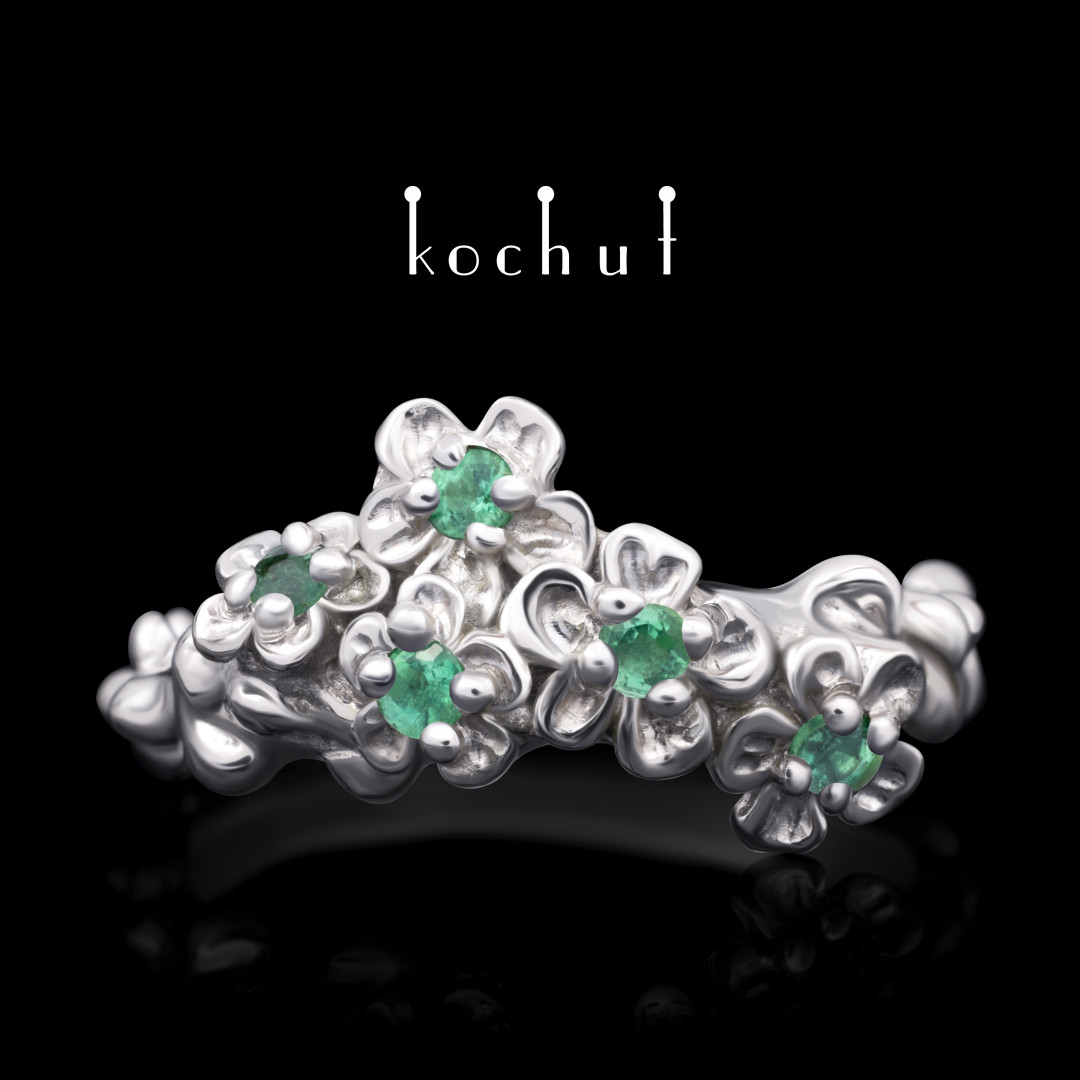 Ring «Flower Tiara». Silver, white rhodium, emeralds