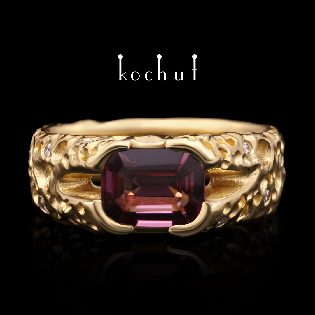 Ring «Oriental Tale». Yellow 18K gold, spinel, diamonds