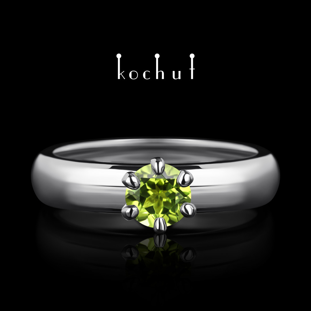Engagement ring «Persephone». Silver, white rhodium, peridot