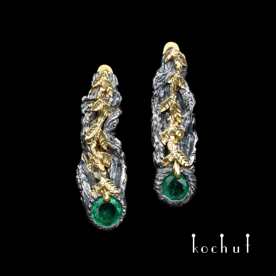 Earrings «Life Force». Yellow gold, silver, emerald, oxidized