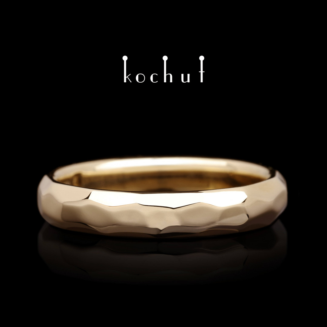 Wedding ring «Absolute». Red gold