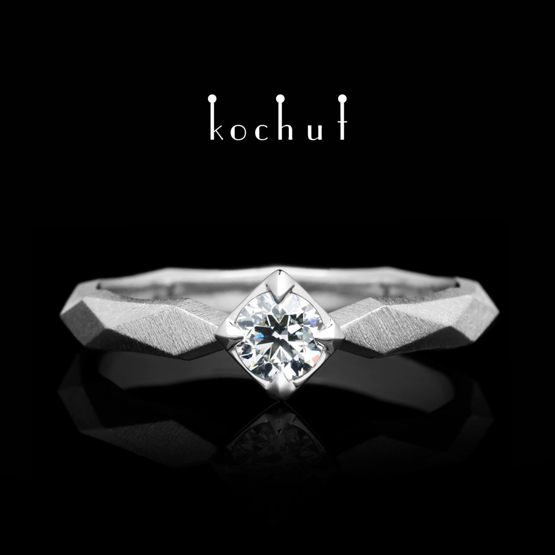 Engagement ring «My Queen». White gold, diamond, white rhodium