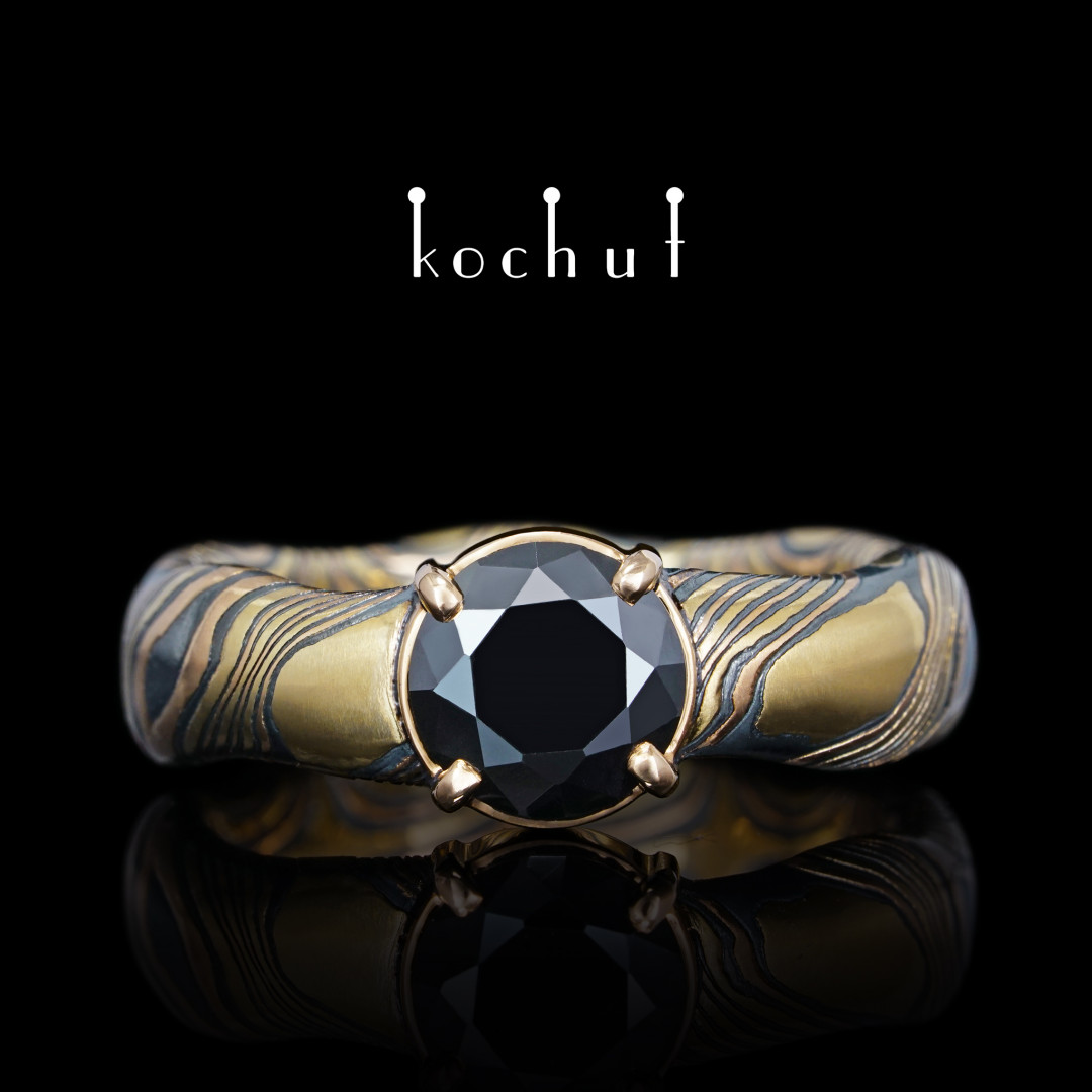 Ring «Shidzen». Red and yellow gold, etched silver, black diamond, oxidation