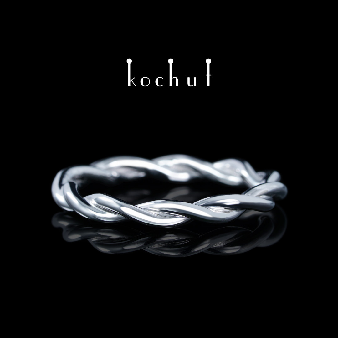 Ring «Lady of the heart». White gold, white rhodium