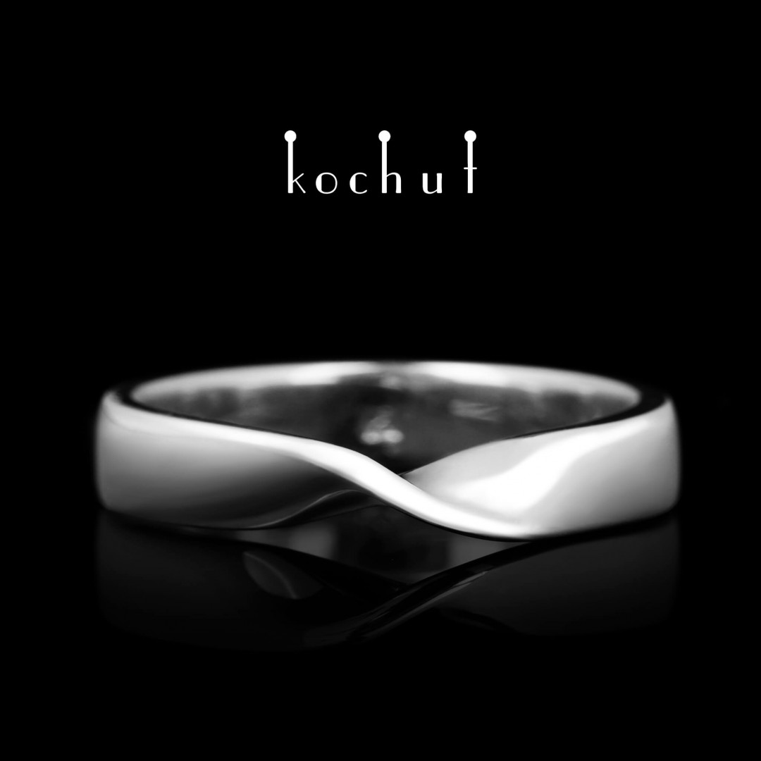 Classic wedding ring «Mobius ribbon». White gold, white rhodium