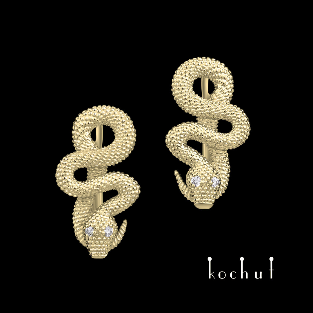 Earrings «Love of the shrew». Yellow gold, diamonds