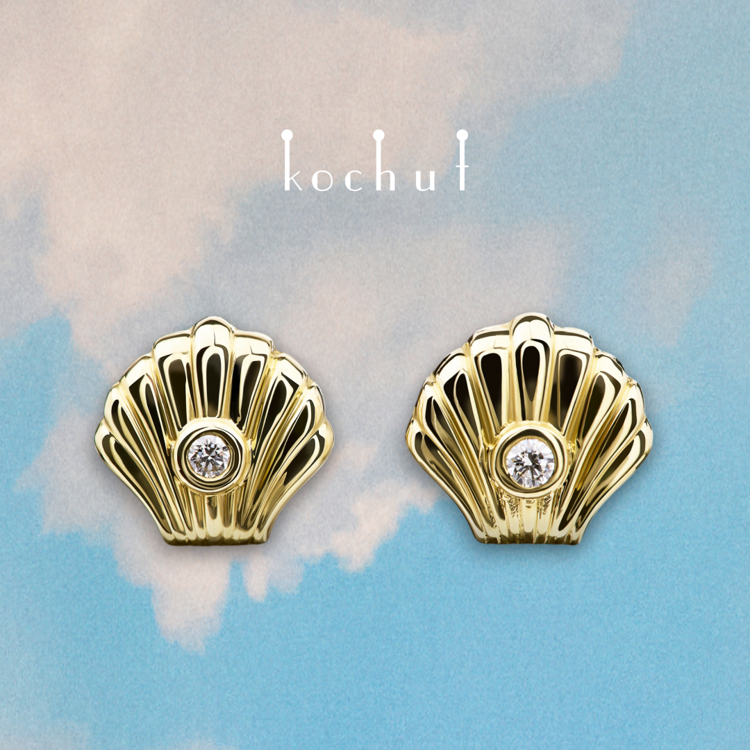 Earrings «Seashell». Yellow gold, diamonds